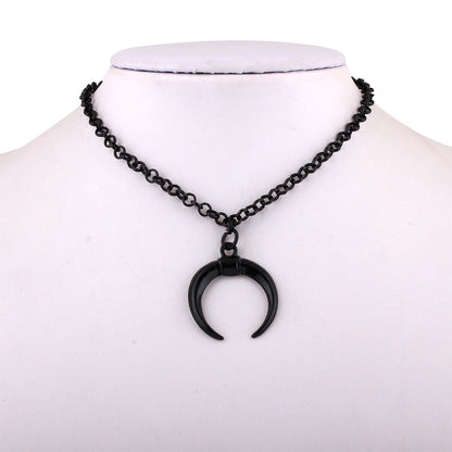 Stylish Crescent Moon Necklace for Everyday Wear