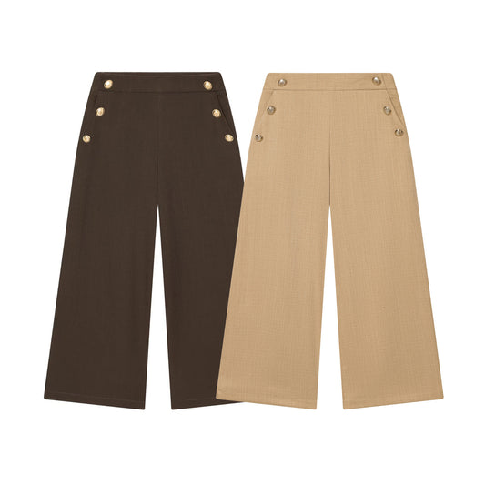 Button embellished short wide leg pants