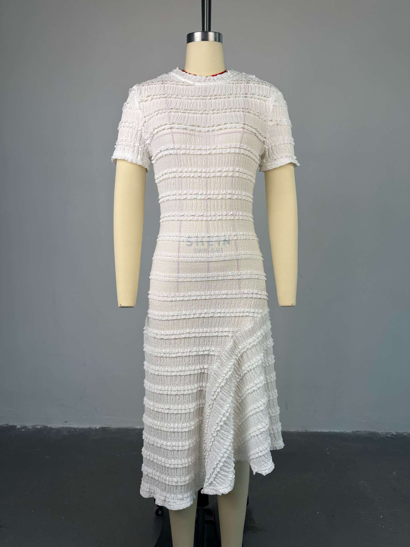 Half-High Neck Short Sleeve High-Waisted Slim-Fitting Midi Dress for Women