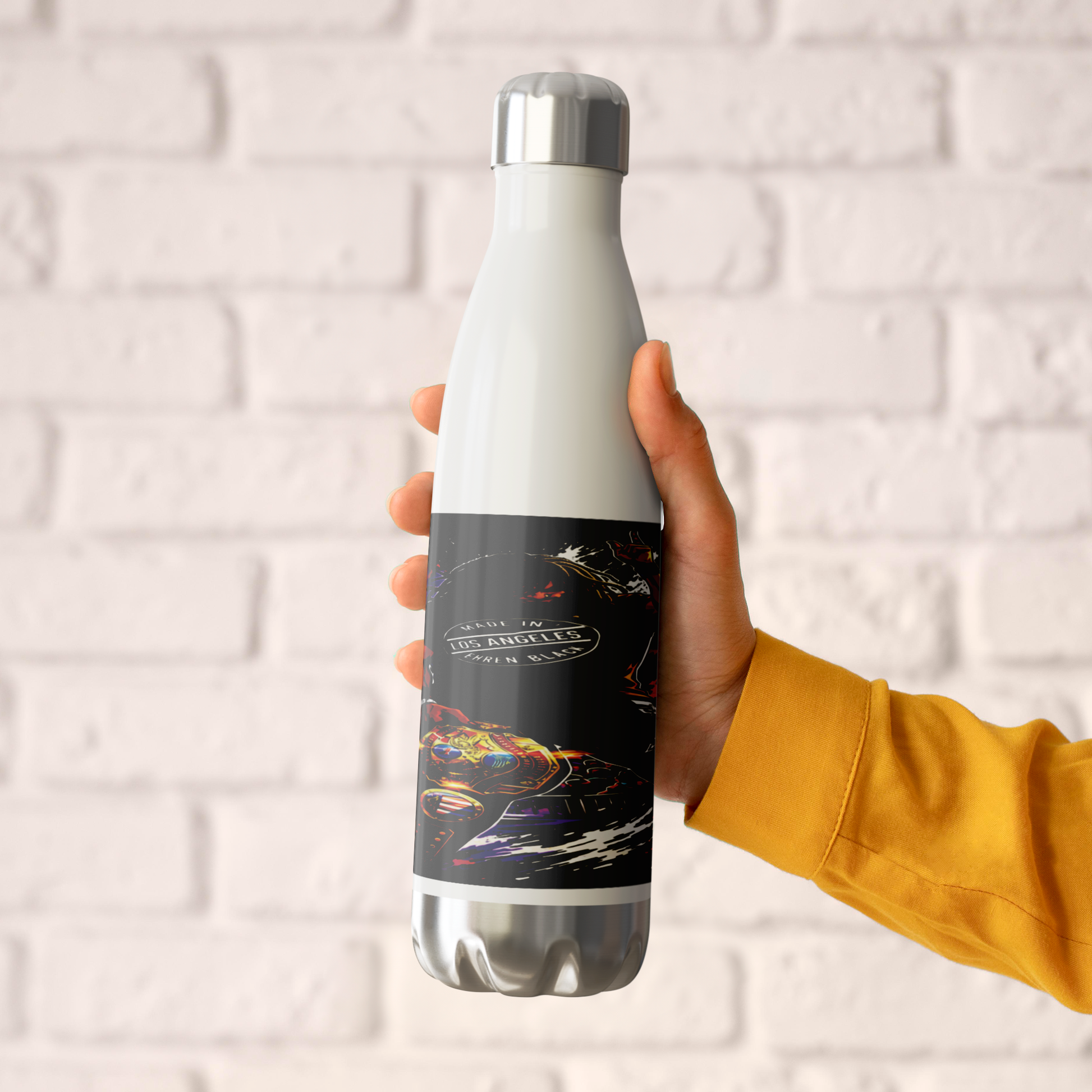 Ehr3n_Black_Water_Bottle_WaterBottle_HoldingHand_AS_Mockup.png_15622635